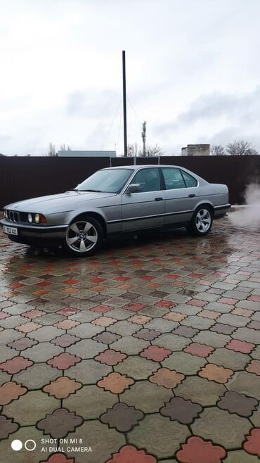 BMW: BMW 5 series: 1988 г., 2 л, Механика, Бензин, Седан