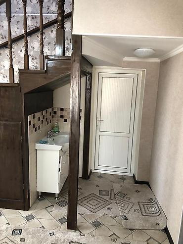 Продажа коттеджей и домов: Срочно продаётся дом со всеми условиями с мебелью . Районе рынка — 3