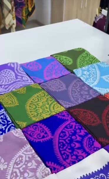 Baş geyimləri: Kelagayı 35 m.Orjinal ipek olanlar 95 m. Baskal kelagayiıari — 26