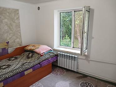 Продажа коттеджей и домов: Дом с участком в престижном районе село Байтик 8 соток Красная — 8