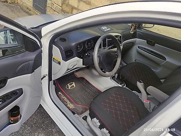 hyundai accent hatchback: Hyundai Accent: 1.6 l | 2008 il Sedan — 5