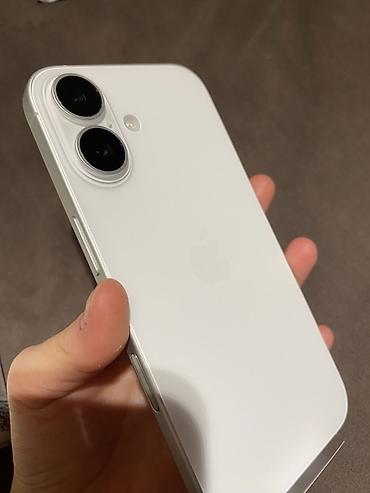 экраны: IPhone 16, Б/у, 256 ГБ, Белый, Коробка, 88 % — 1