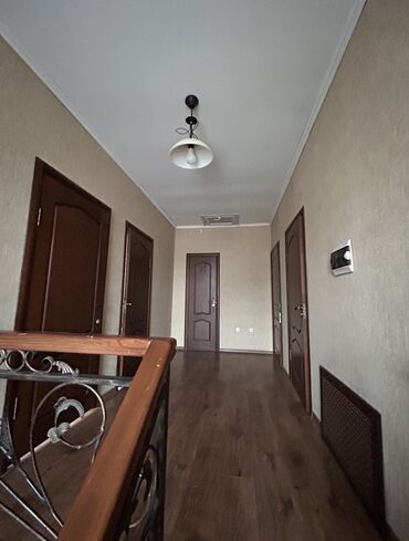 Долгосрочная аренда домов: 310 м², 9 комнат — 22