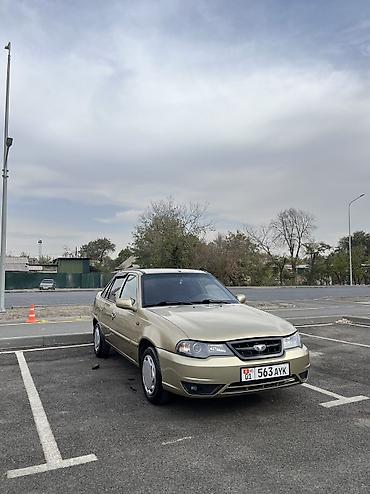 Daewoo Nexia: 2010 г., 1.6 л, Механика, Бензин, Седан