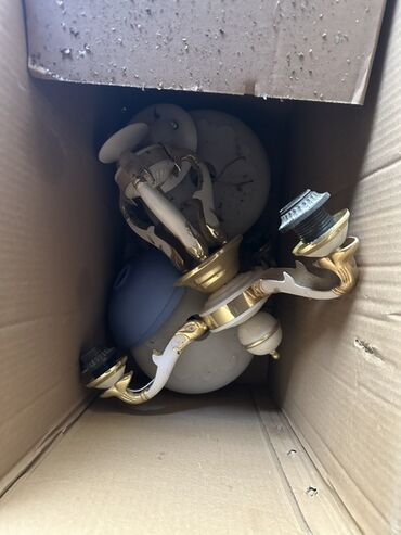 люстры распродажа остатков: Люстры, 3 шт. Две маленькие, одна большая и крутая. В рабочем