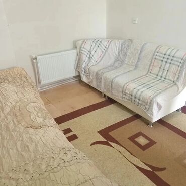 berdede satilan evler 2023: Yeni Suraxanı qəsəbəsində həyət evi kirayə verilir.Əşyalari var.İki