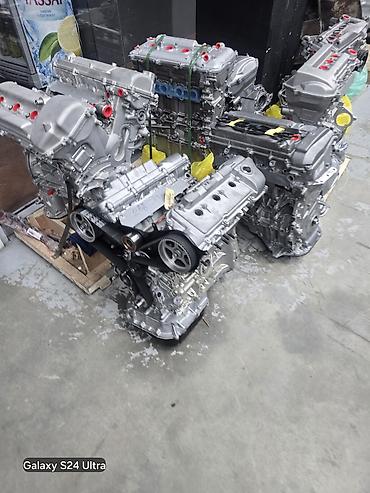 Двигатели, моторы и ГБЦ: Двигатели и комплектующие для автомобилей Предлагаются к продаже: - — 9