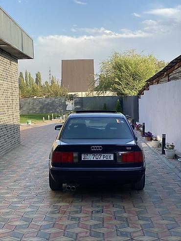 Унаа сатуу: Audi 100: 1994 г., 2.6 л, Кол менен иштөөчү, Бензин, Седан — 4