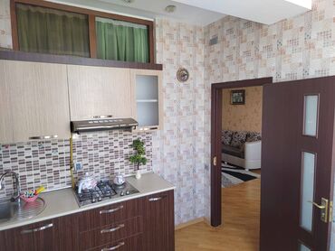 Uzunmüddətli kirayə mənzillər: Xətai rayonu,Həzi Aslanov metrosuna 6-7 dəq məsafədə,18 — 7