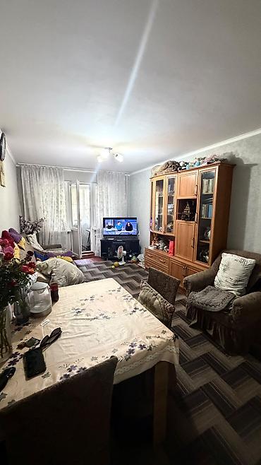 3 комнаты, 58 м², 10 мкр 104 серия, 2 этаж, Косметический ремонт at lalafo.kg 3 комнаты, 58 м², 10 мкр 104 серия, 2 этаж, Косметический ремонт