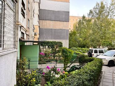 магистрал квартира: 1 комната, 35 м², 105 серия, 4 этаж, Без ремонта