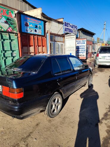 Volkswagen: Volkswagen Vento: 1992 г., 1.8 л, Бензин