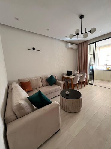 Uzunmüddətli kirayə mənzillər: Müasir dizaynda tam mebel və texnika ilə təchiz olunmuş 2 otaqlı — 12