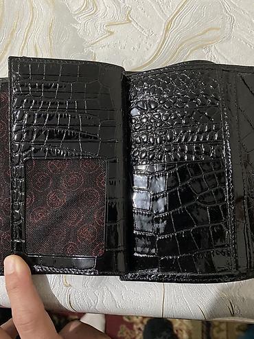 Аксессуары: Мужское портмоне Butun, модель на кнопке, фактура под крокодила, цвет — 2