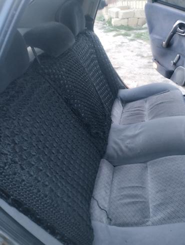 raf 4: Opel Vectra sedan - Kuzov: 4 qapılı sedan, tünd boz rəng - Mühərrik — 8