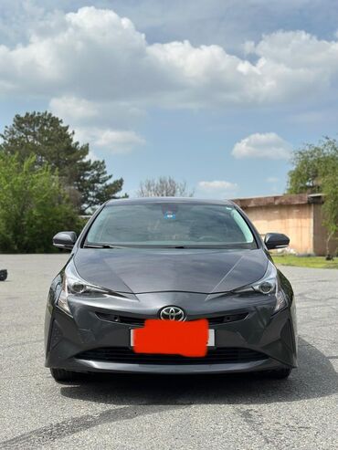 Toyota: Toyota Prius: 2018 г., 1.8 л, Вариатор, Гибрид, Хэтчбэк