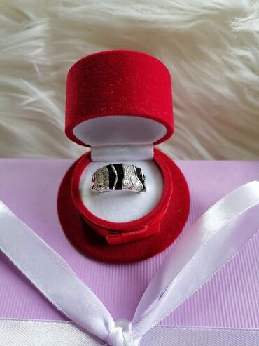 Prstenje: Cena 1200din — 21