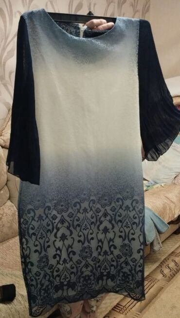 sade nisan donlari: Коктейльное платье, Миди, XL (EU 42)