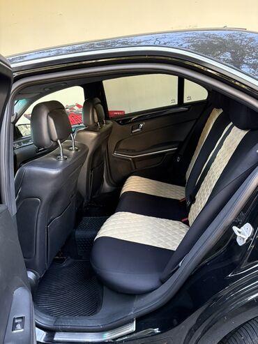 Mercedes-Benz: Mercedes-Benz E-Class: 2 l | 2010 il Sedan — 11