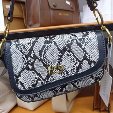 женская модная сумочка: Сумочки в наличии, качество 💣💣, на подкладе, закрывается на небольшой