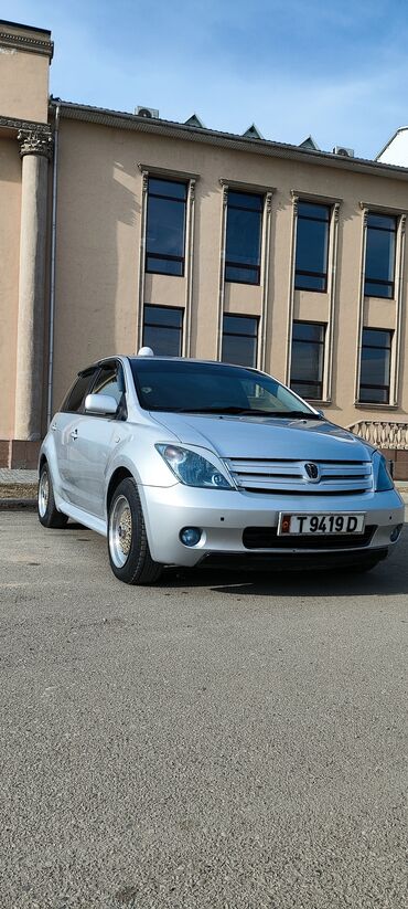 босоножки лето 2016 год: Toyota ist: 2003 г., 1.5 л, Автомат, Бензин, Хэтчбэк