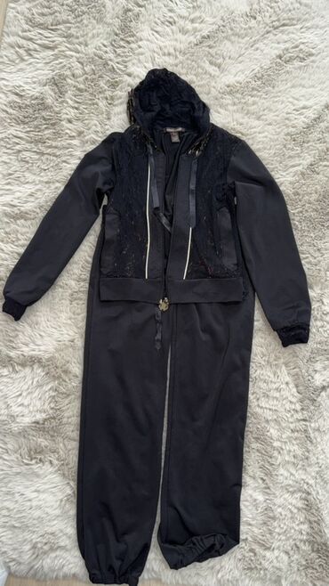 Farmerke: Ženska garderoba – više komada 1) Print pantalone - Materijal: lagana na lalafo.rs — 3 Farmerke: Ženska garderoba – više komada 1) Print pantalone - Materijal: lagana — 3