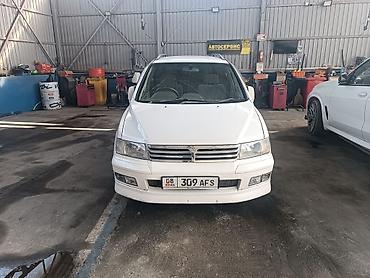 Mitsubishi Chariot: 1998 г., 2.4 л, Автомат, Бензин, Минивэн