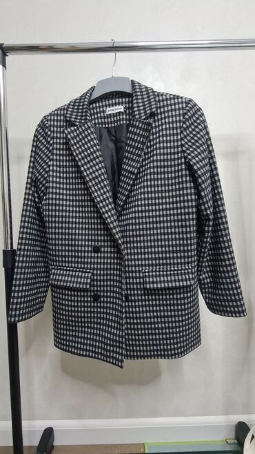 черный пиджак женский: Пальто, L (EU 40)