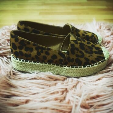 Makasin və loferlər: Ölçü: 37, rəng - Qəhvəyi, İşlənmiş -da lalafo.az — 7 Makasin və loferlər: Ölçü: 37, rəng - Qəhvəyi, İşlənmiş — 7