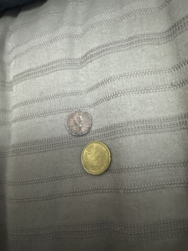 Монеты: 20 cent və 1 cent