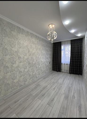 bakida evlər: Bakı, 4-cü mikrorayon, 3 otaqlı, Köhnə tikili, m. Nəsimi, 65 kv. m — 10