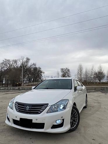 Toyota: Toyota Crown: 2010 г., Автомат, Бензин, Седан — 14