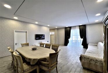 Bağ evlərinin kirayəsi: 240 kv. m, 5 otaqlı, Hovuzlu, Kombi, Qaz, Su — 24