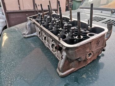 Auto delovi: Glava motor Lada 2121,21213 Niva br.4. Polovna, ocuvana. Skinuta sa — 6