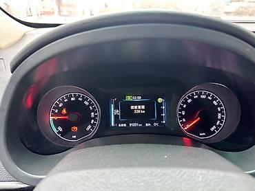 BYD: BYD E5: 2019 г., Электромобиль, Седан — 12