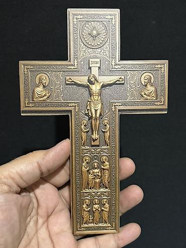 sekiller cekmek: Fiqur, Metal, rəng - Qızılı — 1