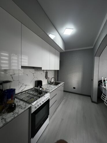 двух комнатный квартиры: 2 комнаты, 65 м², 106 серия улучшенная, 9 этаж, Евроремонт