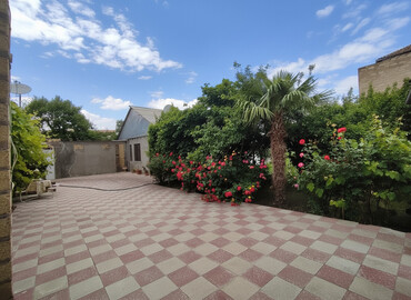 Həyət evləri və villaların satışı: 4 otaqlı, 145 kv. m, Kredit yoxdur, Orta təmir -da lalafo.az — 1 Həyət evləri və villaların satışı: 4 otaqlı, 145 kv. m, Kredit yoxdur, Orta təmir — 1