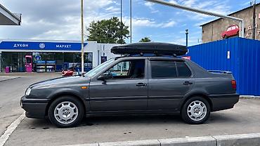 прес патпоршик: Volkswagen Vento: 1992 г., 2 л, Механика, Бензин, Седан — 3