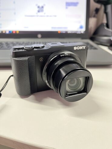 Фотоаппараты: Sony Cybershot HX50V Комплект: Сумка Флешка 8гб Зарядное