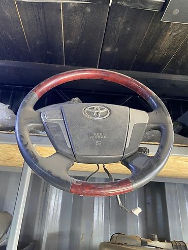 Рулевое колесо Toyota в сборе с центральной накладкой SRS Airbag