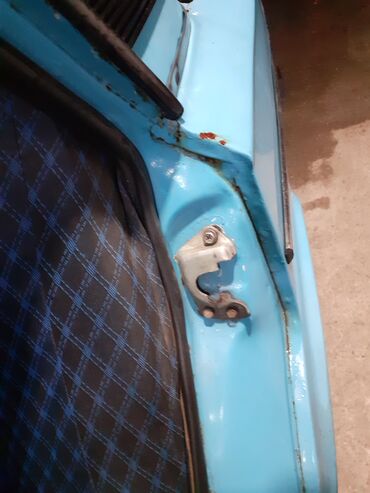 Təkərlər: Məhsul: Avtomobil kuzov hissələri və arxa baqaj komplekti (köhnə sovet — 16