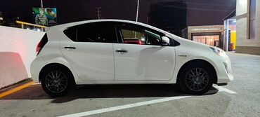 Toyota: Toyota Corolla: 1.5 l | 2018 il Sedan — 7