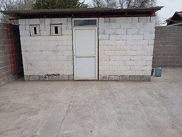 Продажа коттеджей и домов: Продаётся дом барачного типа с закрытым двором. - Тип: одноэтажный — 5