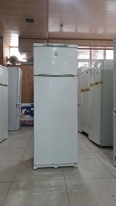 Холодильники: Б/у 2 двери Холодильник Продажа