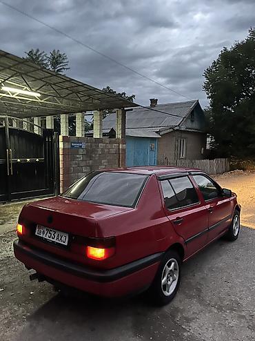 a8 d2: Volkswagen Vento: 1994 г., 1.8 л, Механика, Бензин, Седан — 5