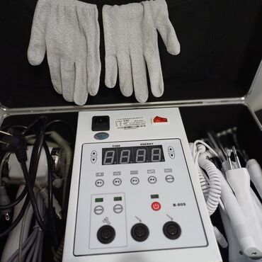 Другое оборудование для салонов красоты: Аппарат для микротоковой терапии в кейсе B-809 Аппарат микротоковой