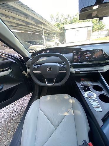 byd e6: Changan Uni-V: 2023 г., 1.5 л, Гибрид, Седан — 3