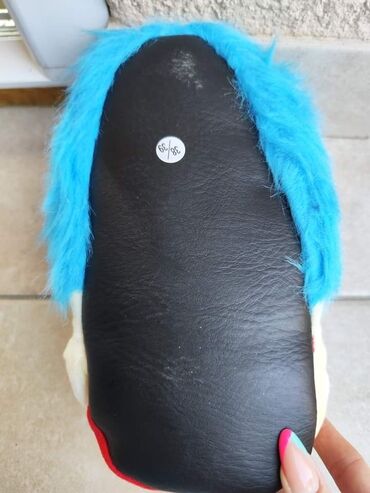 Papuče: Kucne patofne. Vise boja. Jedan dezen. Velicine su uradjene na — 6