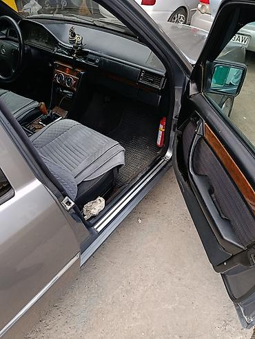 Mercedes-Benz: Mercedes-Benz E-Class: 1990 г., 2 л, Ручные, Бензин — 3